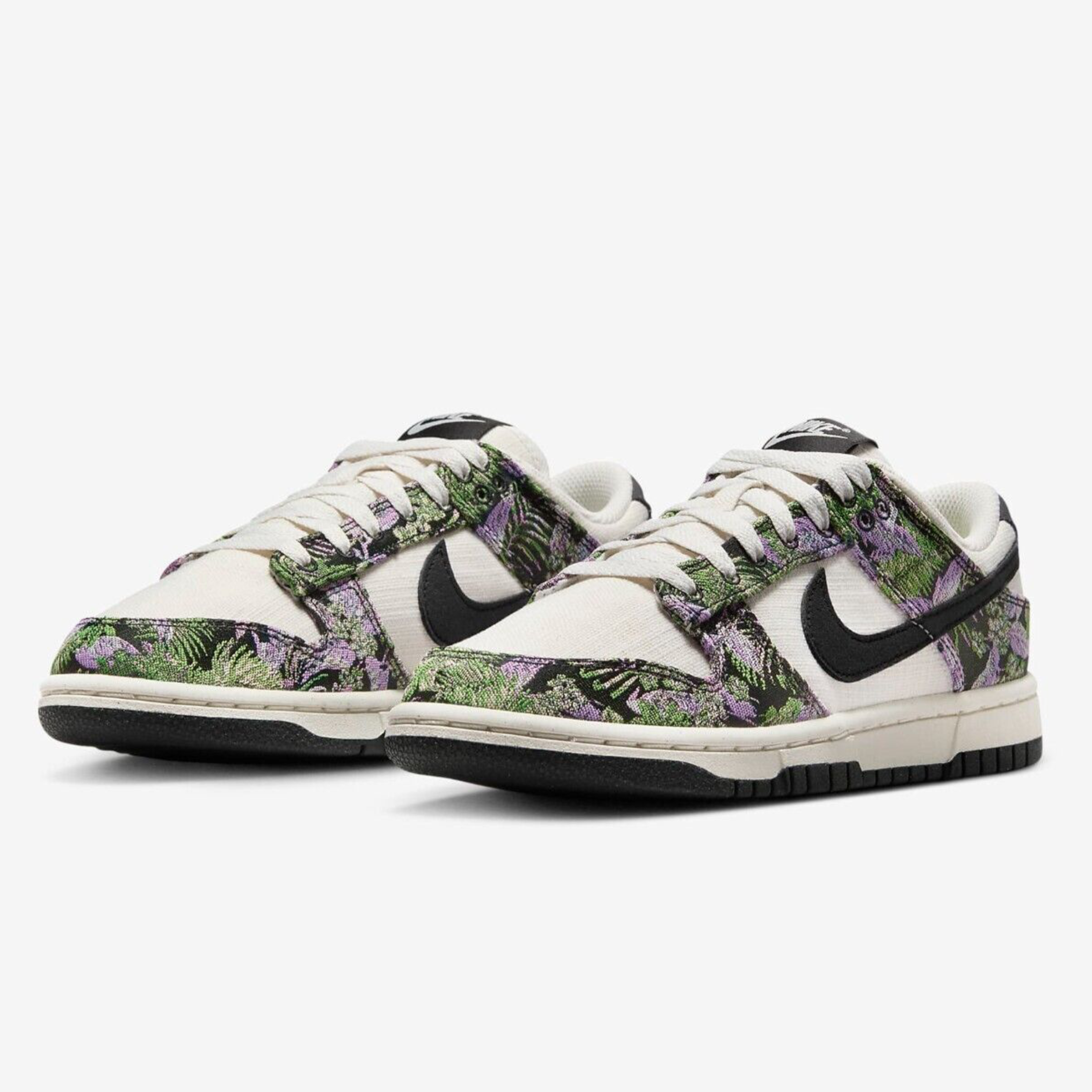 Nike Dunk Low (WMNS) - Floral Tapestry